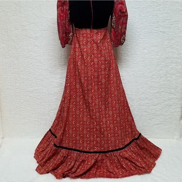 𝅺RARE Vintage 1970s Rags Red Paisley Velvet Cottagecore Victorian Prairie Dress - Picture 13 of 16